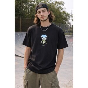 Blind Skateboards Graphic Tee – Skull Banana Graphic
Size Large